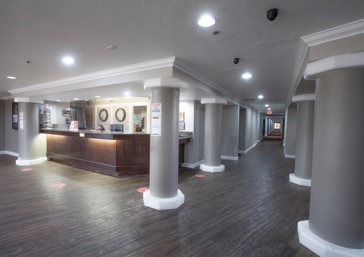 Ramada By Wyndham Barstow Hotel Exterior photo