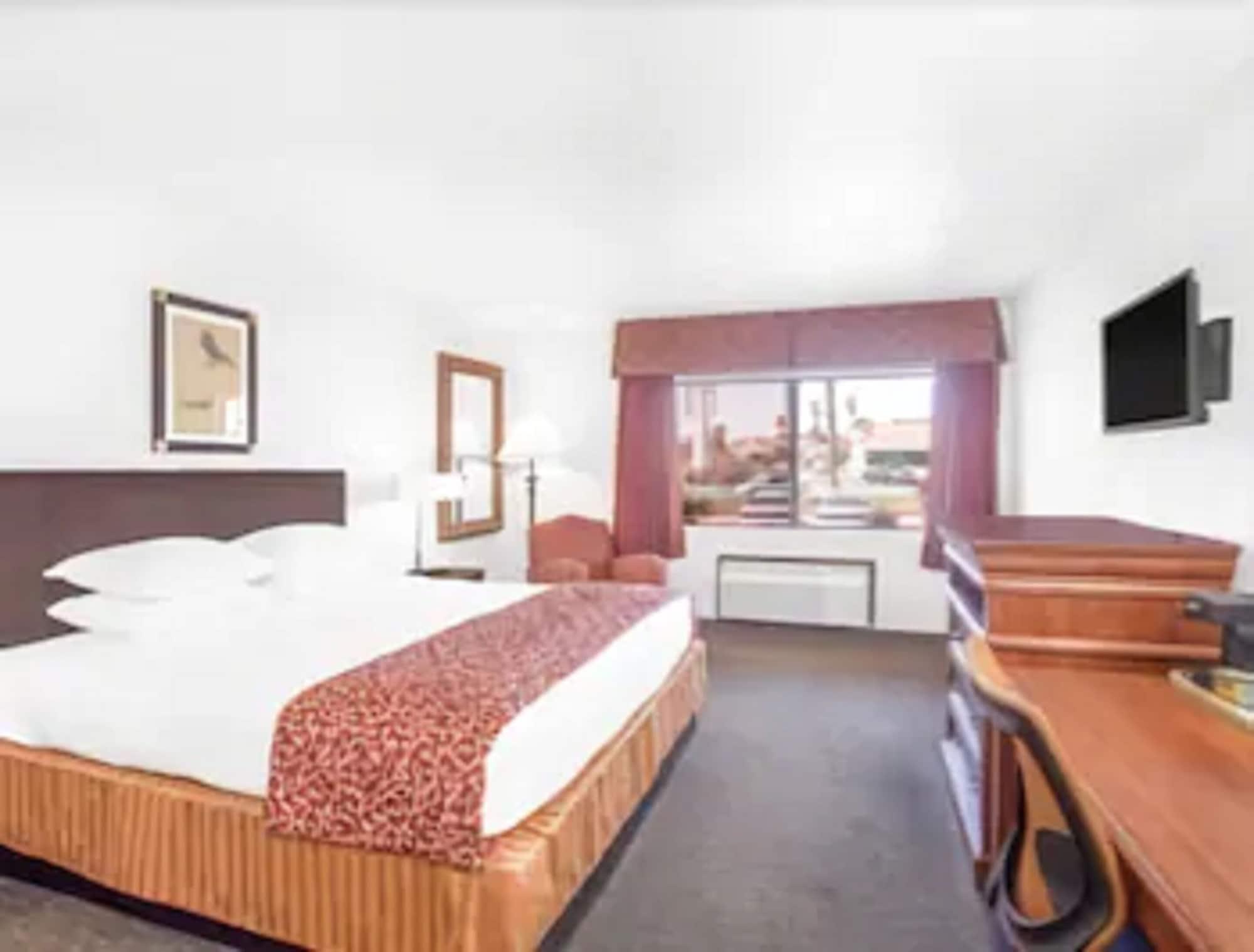 Ramada By Wyndham Barstow Hotel Exterior photo